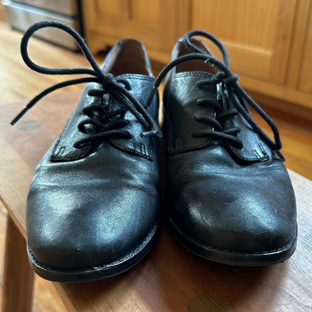 Frye Anna Oxford black women’s 7.5 genuine leather lace-up dress shoes low heel